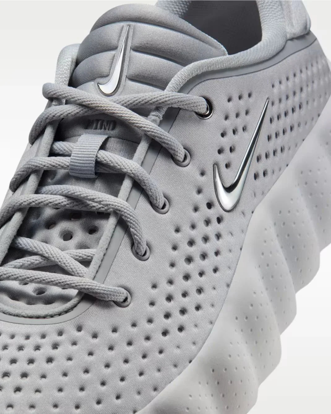 Nike Mind 002 – Light Smoke
