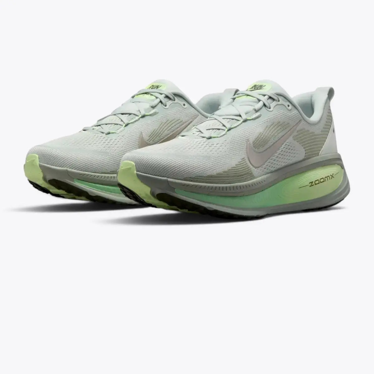 Nike Vomero 18 Light Silver College Grey Barely Volt