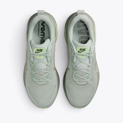 Nike Vomero 18 Light Silver College Grey Barely Volt
