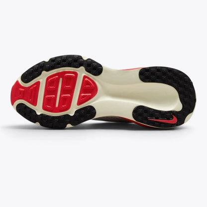 Nike Vomero 18 Platinum Tint Siren Red