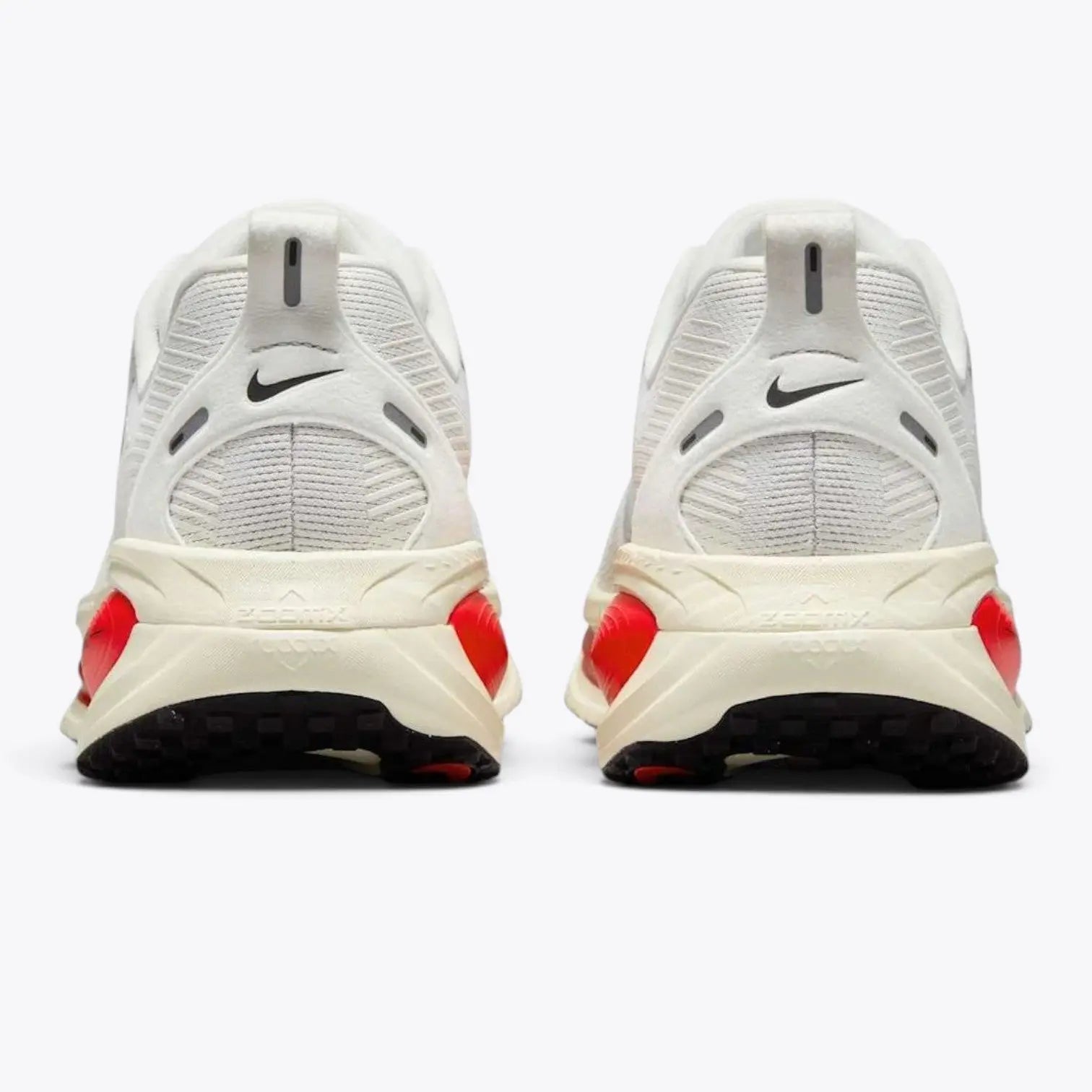 Nike Vomero 18 Platinum Tint Siren Red