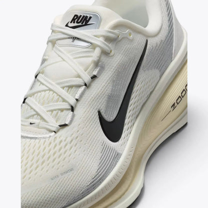 Nike Vomero 18 Summit White Coconut Milk