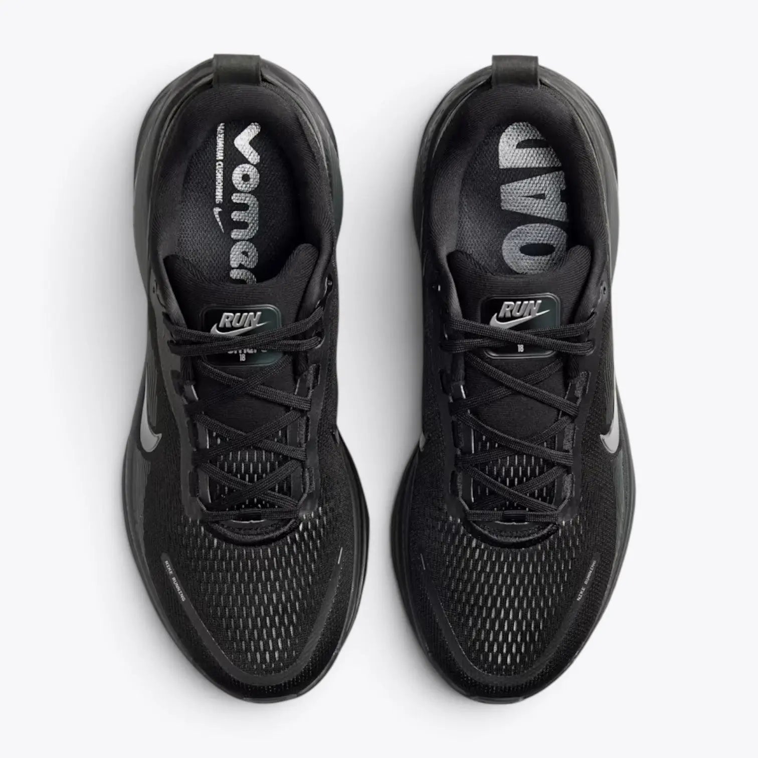 Nike Vomero 18 Triple Black