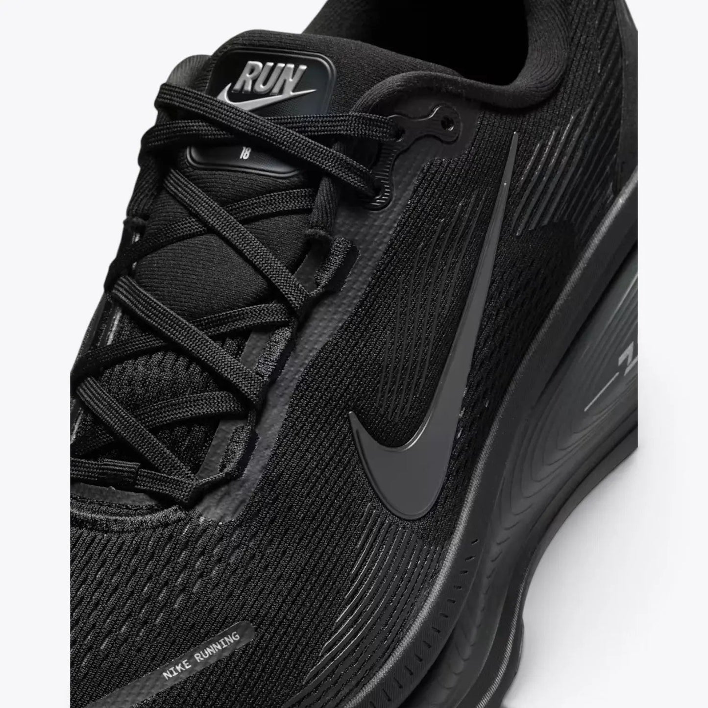Nike Vomero 18 Triple Black