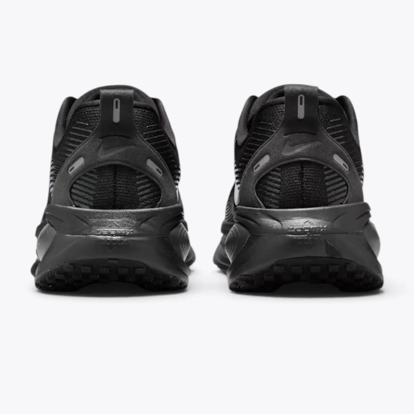 Nike Vomero 18 Triple Black