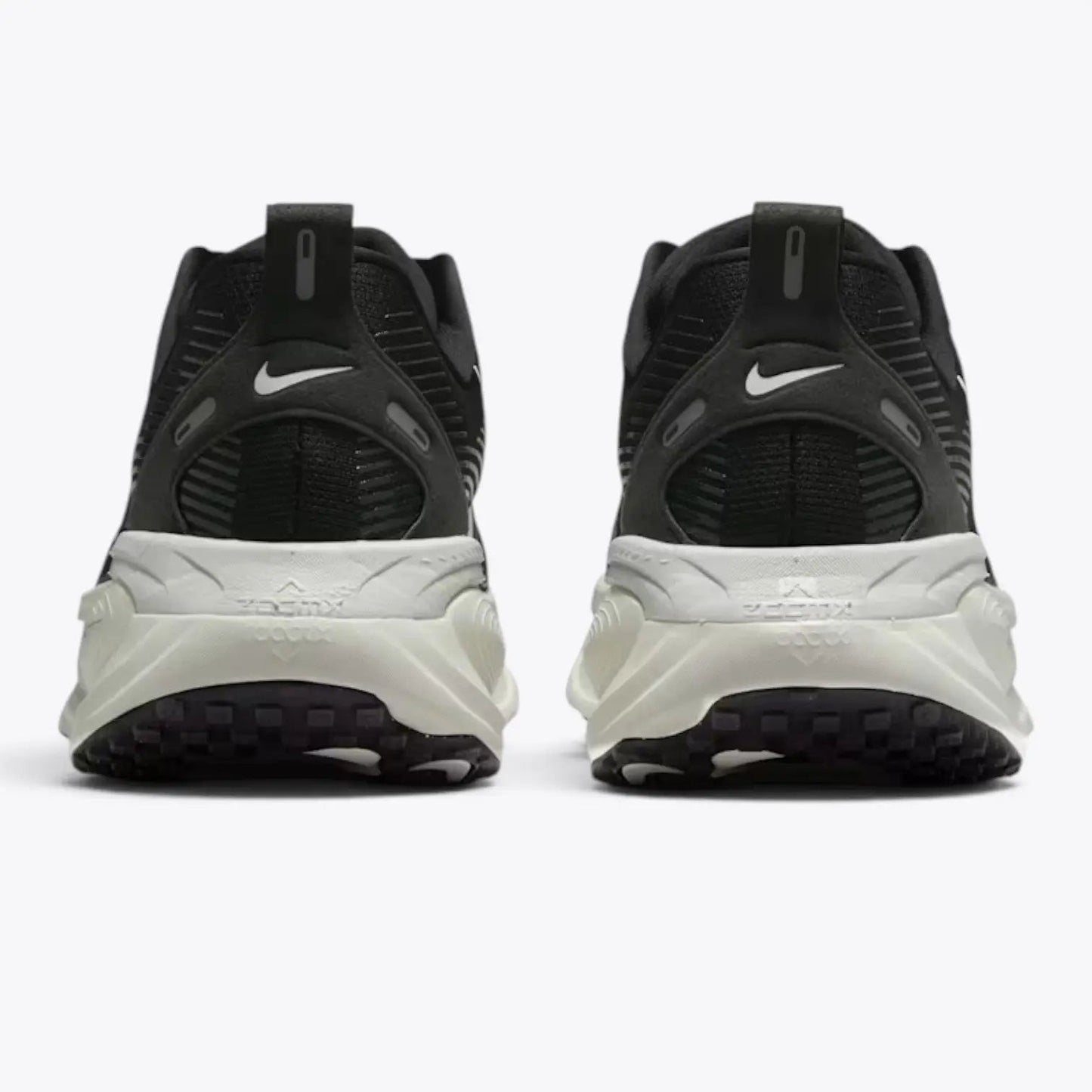 Nike Vomero 18 White Black