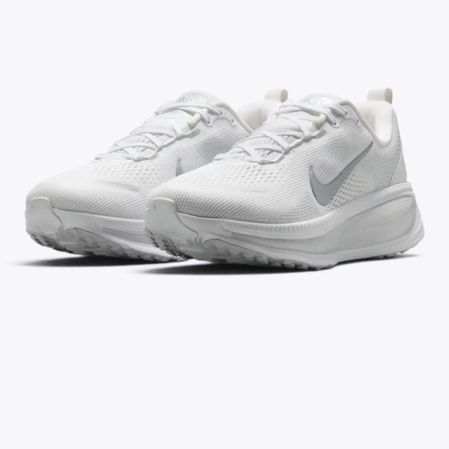Nike Vomero 18 White Metallic Silver Photon Dust