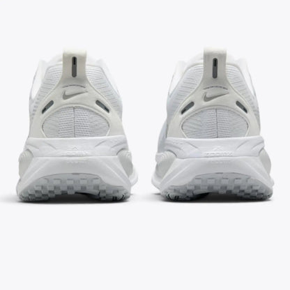 Nike Vomero 18 White Metallic Silver Photon Dust
