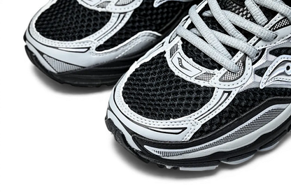 Saucony OG ProGrid Omni 9 Black Silver