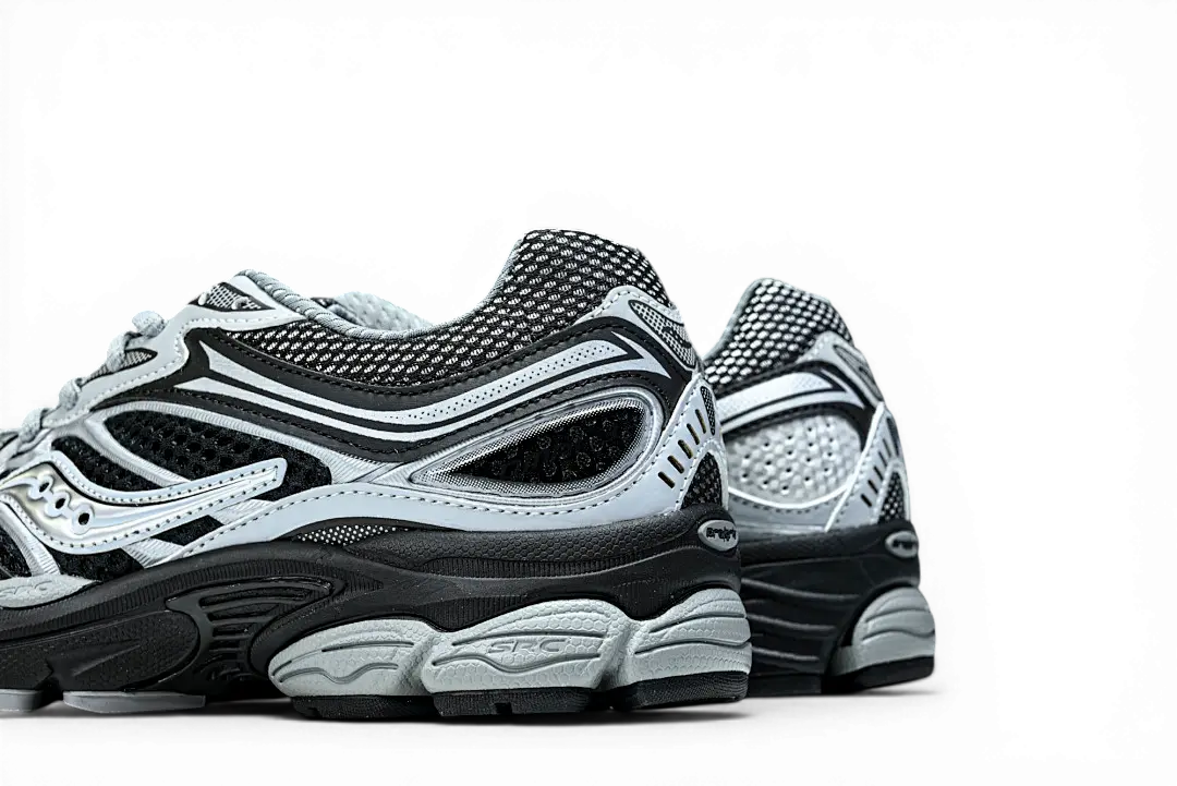 Saucony OG ProGrid Omni 9 Black Silver