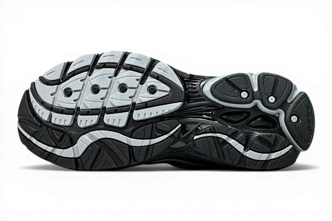 Saucony OG ProGrid Omni 9 Black Silver