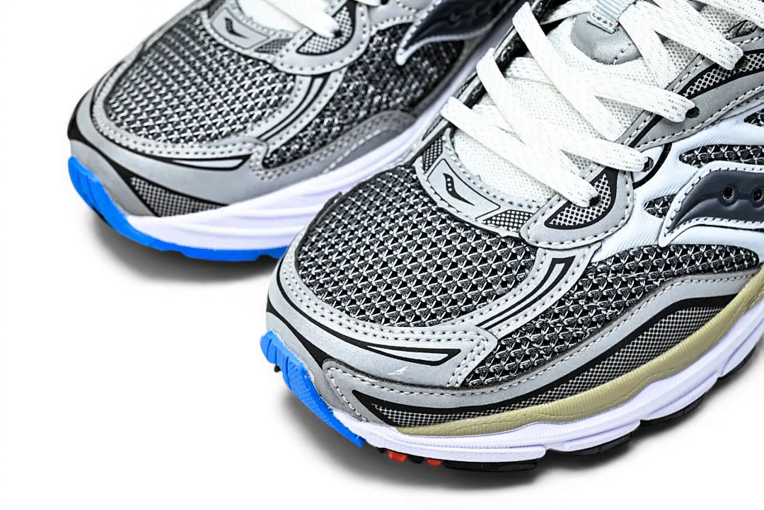 Saucony ProGrid Omni 9 Metallic Grey Silver
